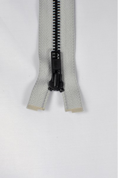 ZIP067  4號拉鏈 單頭拉鏈款式   黑古銅牙拉鏈款式  開尾拉鏈  不設單獨拉鍊訂購 細節-1